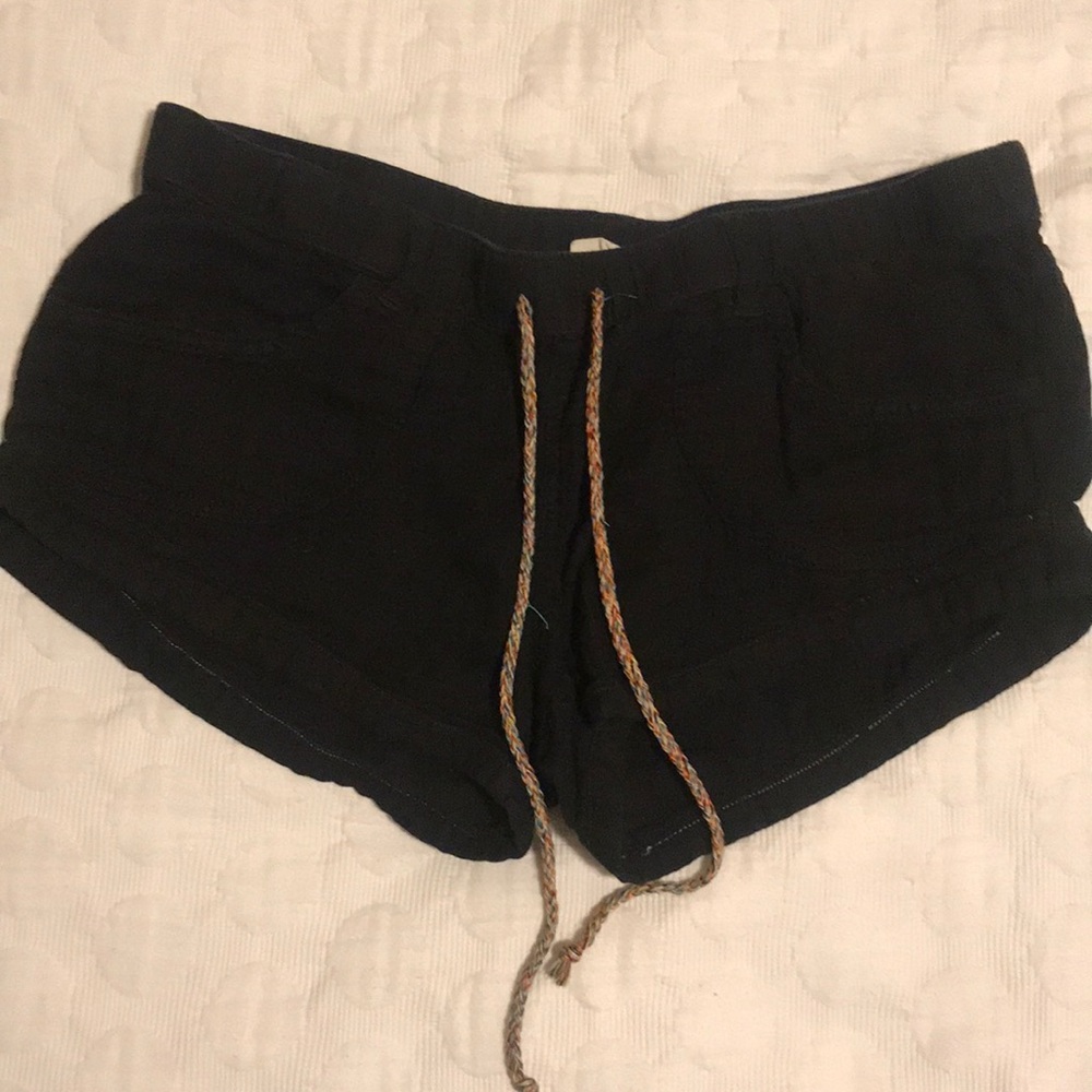 Roxy linen shorts